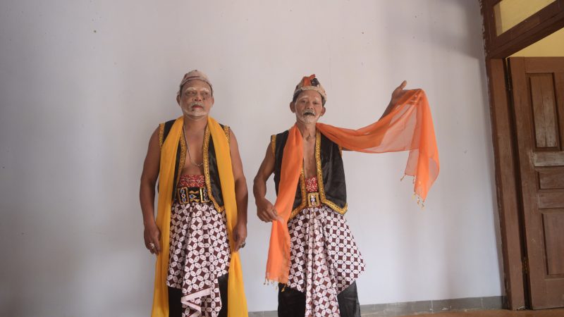 The Local Wisdom Found In Mantra and Dramatic Elements Of badut Sinampurna: A Traditional Ceremony From Ploso, Pacitan Regency, East java Province