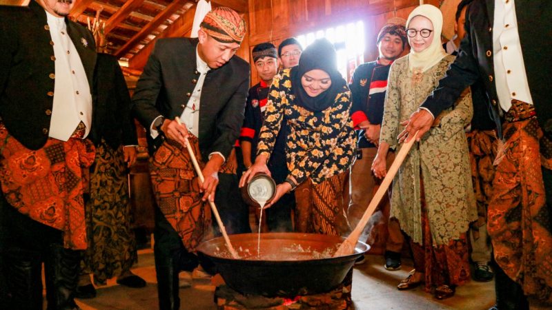 Kodim Solo & Persit KCK Cabang L Ikut Semarakan Festifal Jenang Solo Hari Jadi Kota Solo ke 275