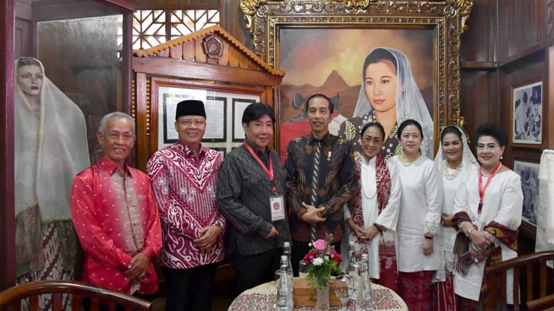 Sebelum Resmikan Monumen, Presiden Sambangi Rumah Ibu Fatmawati