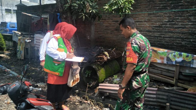 Peran Aktif  Babinsa Nusukan Ajak Masyarakat Berantas Sarang Nyamuk