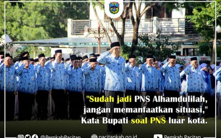 Bupati Pacitan  Pantau Hilir Mudik Aparatur Sipil Negara (ASN)