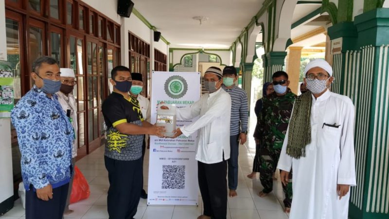 Dapur Umum PKK Kelurahan Pabuaran Mekar, Bogor Siapkan Ratusan Nasi Bungkus