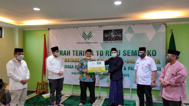 Lembaga Ekonomi Umat MUI Gandeng PW NU DKI Bagikan 10.000 Paket Sembako Untuk Ustadz/ Ustadzah