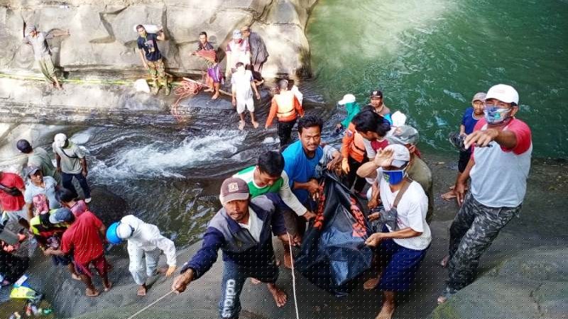 Tim SAR Gabungan Temukan Korban Tenggelam di Curug Rambukasang Brebes