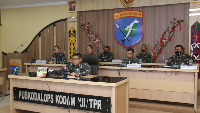 Pangdam XII/Tpr Ikuti Webinar Optimalisasi Pendisiplinan Protokol Kesehatan Menuju Masyarakat Produktif dan Aman Covid-19