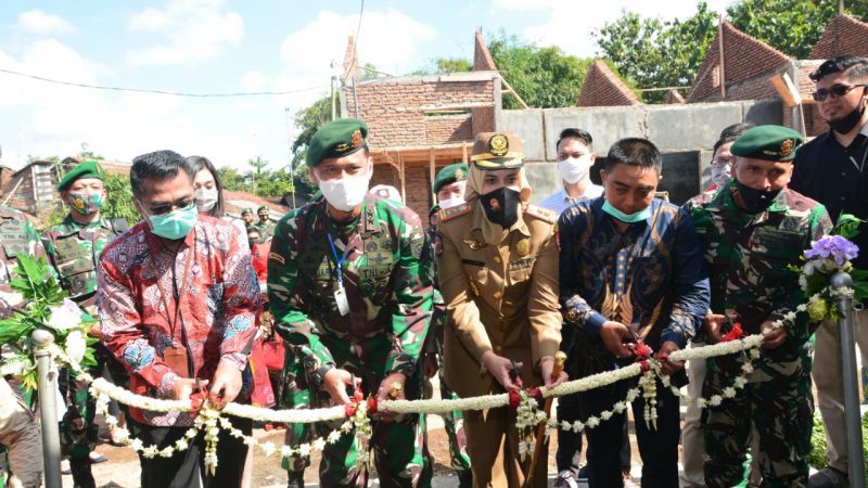 Pangdivif 2 Kostrad Resmikan Perumahan Prajurit Dharaka Residence Jember