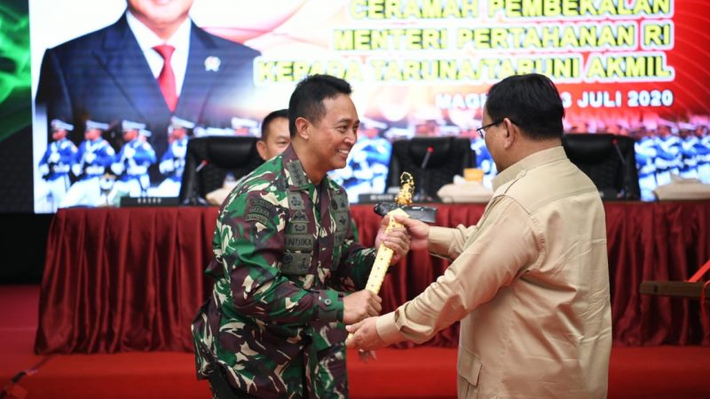 Kasad Dampingi Menhan RI Kunjungan Kerja ke Akademi Militer