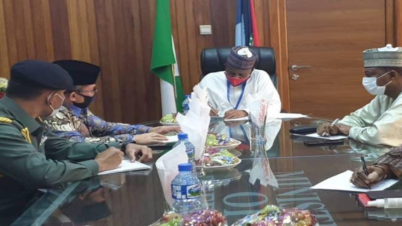 Perkuat Kerjasama Militer Pertahanan, Atase Pertahanan RI Dampingi Dubes RI-Abuja Bertemu dengan Menhan Nigeria