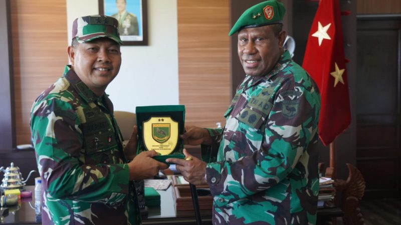 Aslat Kasad Mayjen TNI Harianto Kunjungan Kerja Di Wilayah Kodam XVIII/Kasuari