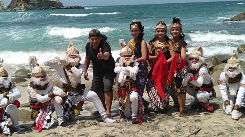Oposisi Biner,   Antara Monodisiplin dan Multidisiplin