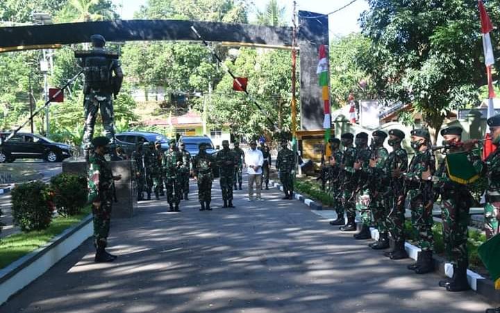 Pangdam XIII/Merdeka Kunjungi Yonif Raider 715/Motuliato