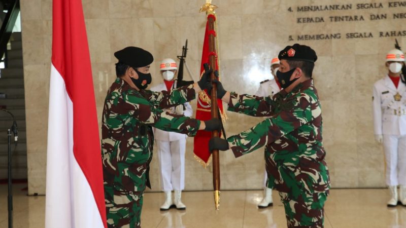 Panglima TNI Pimpin Penyerahan Jabatan Kabais TNI dan Sertijab Kapusku TNI