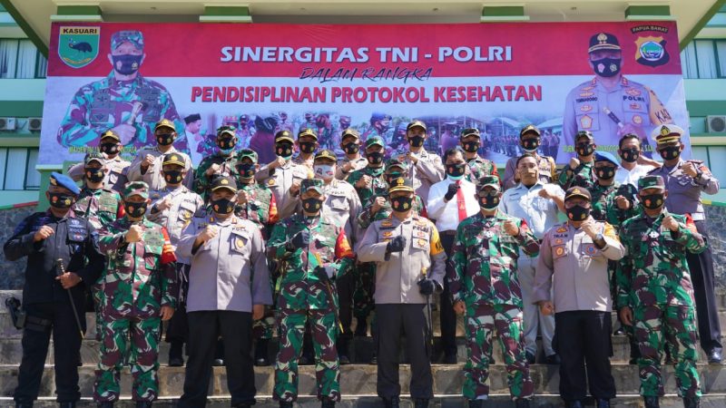 Sinergitas TNI-Polri dalam rangka Pendisiplinan Protokol Kesehatan di Wilayah Papua Barat 2020