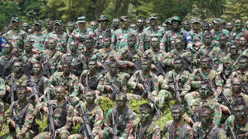 PANGDAM III/SLW TINJAU LATIHAN YONIF 310/KK PERSIAPAN PAMTAS PAPUA