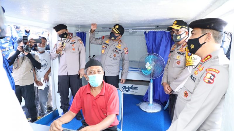 Tinjau Kapal Poliklinik Terapung, Kabaharkam: Bantu Pelayanan Kesehatan Masyarakat
