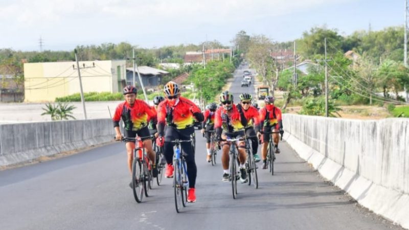 Meriahkan HUT ke-75 TNI, Tim Gowes Ojo Kendor Blusukan Keliling Nganjuk