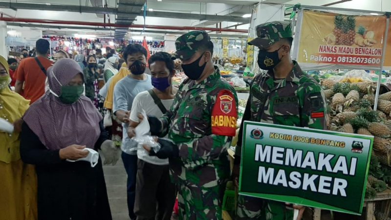 Serbuan Teritorial Kodim 0908/Bontang Berupa Pembagian Masker