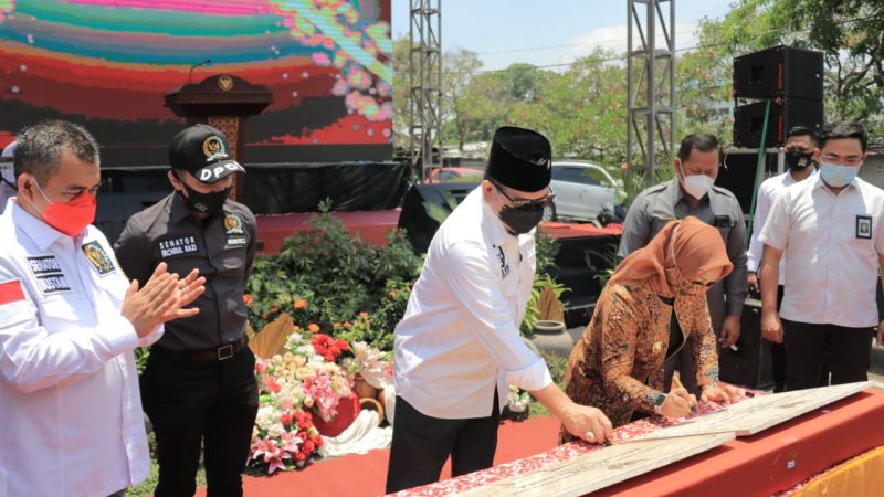 Resmikan Pasar Benteng Pancasila, LaNyalla Ingatkan Pentingnya Teknologi Digital di Era New Normal