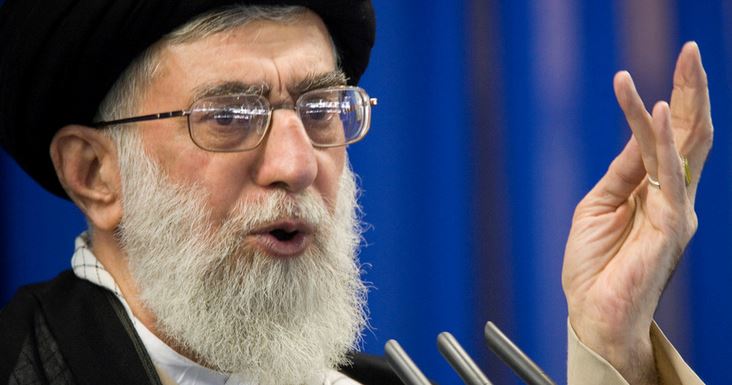Pemimpin Tertinggi Iran, Ali Khamenei, Mengecam Emmanuel Macron