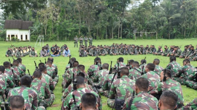 Tutup Lattis Yonif 511/DY, Kasrem 081/DSJ : Jaga Kesehatan, Moril dan Semangat