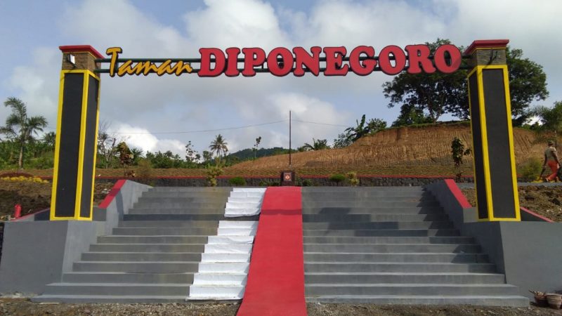 Bongkar Bukit, Inilah Penampakan Serbuan Teritorial Korem 071/Wijayakusuma