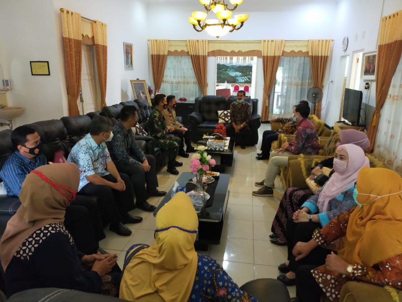 Pasca Pencoblosan Dandim bersama Forkopimda Temui Paslon Pilkada Pacitan
