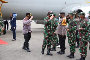 Panglima TNI dan  Kapolri Bakar Semangat Satgas Nemangkawi