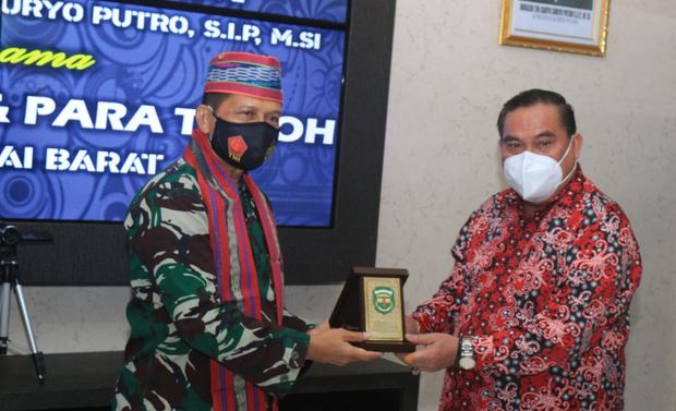 Demi Menjaga Sinergitas, Danrem 091/ASN Bangun Silahturahmi