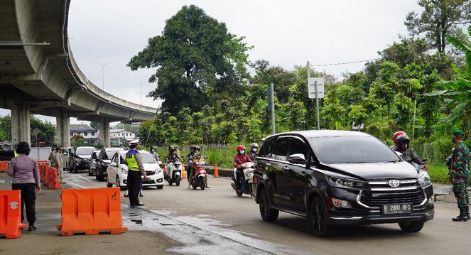 Korem 061/Sk  Dukung Pemkot Bogor Terapkan Ganjil Genap dengan Tambah Personel