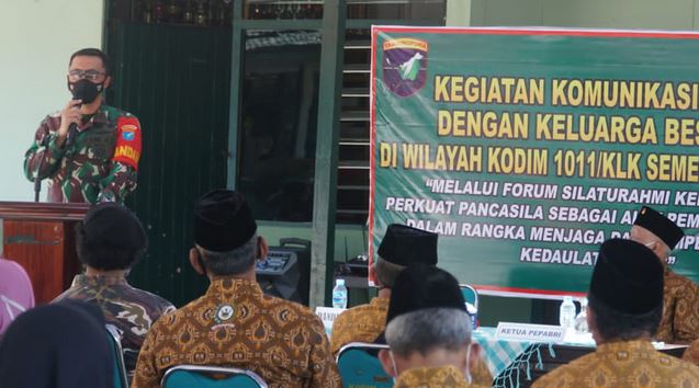 Kodim 1011/Kuala Kapuas, Gelar Komsos dengan Ratusan Keluarga Besar TNI