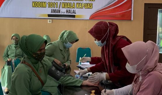 Purnawirawan, Warakawuri dan KBT Menjalani Vaksinasi Tahap II