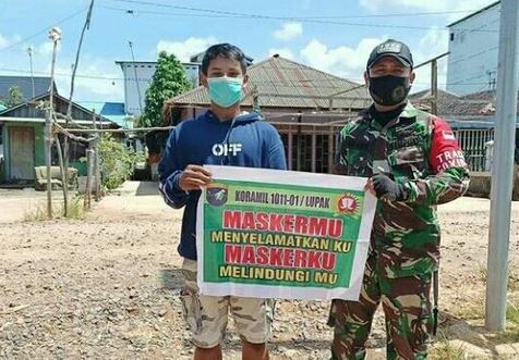 Babinsa Koramil 1011-01/Lupak Monitoring Kegiatan Kampung Tangguh Tangkal Covid-19