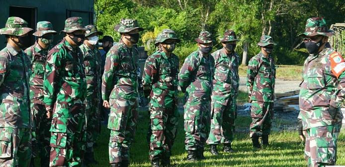 Merayap Seperti Mengintai Musuh