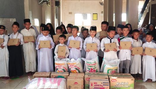 Peduli Dampak Pandemi Covid-19, Polda Banten Salurkan Beras dan Paket Sembako Ke Ponpes Baitul Quran