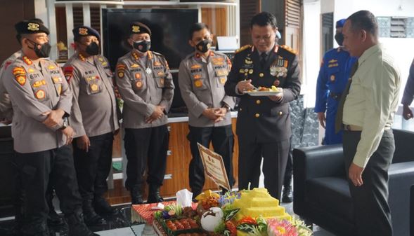 HUT TNI Ke 76, Dirpamobvit Polda Banten Ucapkan Selamat Kepada Danrem 064/MY