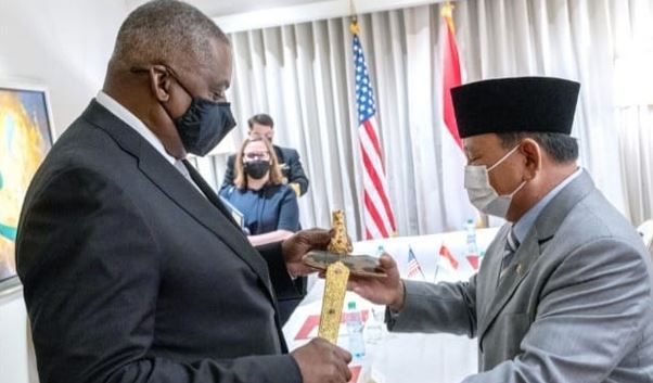 Menhan Prabowo dan Menhan AS Lloyd Austin Bicarakan Kerja Sama Pertahanan