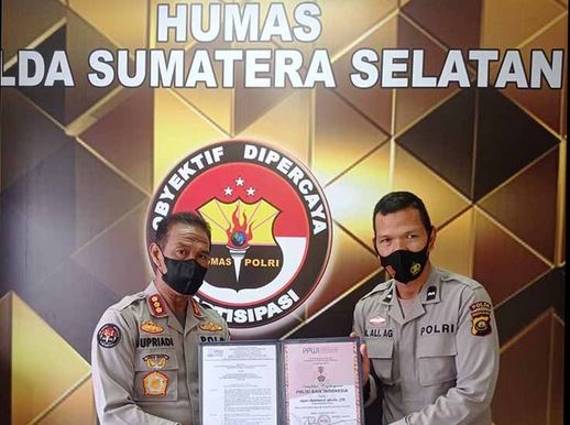 Aipda Muhammad Aliudin Dapatkan Sertifikat Penghargaan Polisi Baik Indonesia dari PPWI
