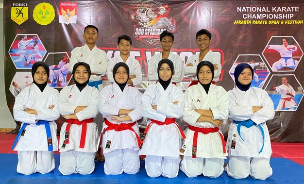 Sabet Medali Emas, Karate Binaan Yonif Raider 300/Bjw Juara Umum