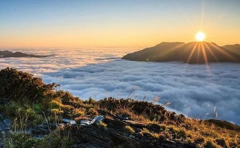 Sensasi Negeri di Atas Awan “Puncak B.29”, Argosari Lumajang