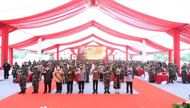 Presiden Minta TNI-Polri Dukung Transformasi Ekonomi dan Digital