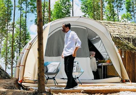 Presiden Joko Widodo dari Titik Nol Kilometer,  Menuju Tempat Bermalam di IKN