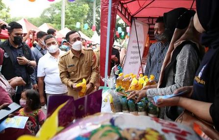 Jelang Idul Fitri 1443 H, Pemkab Ngawi  Gelar Bazar Ramadhan Upaya Tekan Kenaikan Harga Kebutuhan Pokok di Pasar