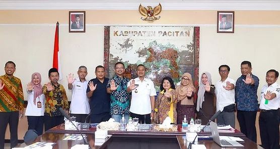 Bupati Pacitan Gelar Audiensi  Program Safe And Friendly Enfiroment For Children