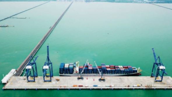Pelabuhan Kuala Tanjung Batu Bara, Sumut; Geliat Ekonomi Baru di Bibir Selat Malaka