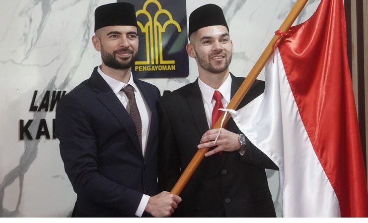 Jordi Amat dan Sandy Walsh Resmi Menjadi Warga Negara Indonesia (WNI)
