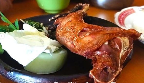 Kuliner   Gurihnya Ayam Kampung Goreng Mbok Bejo Magetan