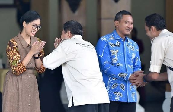 Indrata Nur Bayuaji, Idul Fitri 1444 H Momentum Tingkatkan Etos Kerja Layani Warga Pacitan