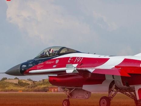 Belanda dan Denmark Janjikan Pengiriman Pesawat F-16 ke Ukraina