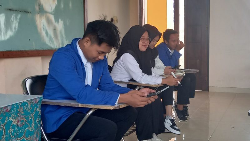 PGSD STKIP PGRI Pacitan Laksanakan Diskusi Kelas “Problematika Pembelajaran IPS di SD”