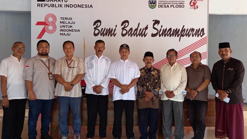 Tim Pusdatin Kemendikbudristek Laksanakan Verifikasi Validasi Badut Sinampurno, Ploso, Pacitan